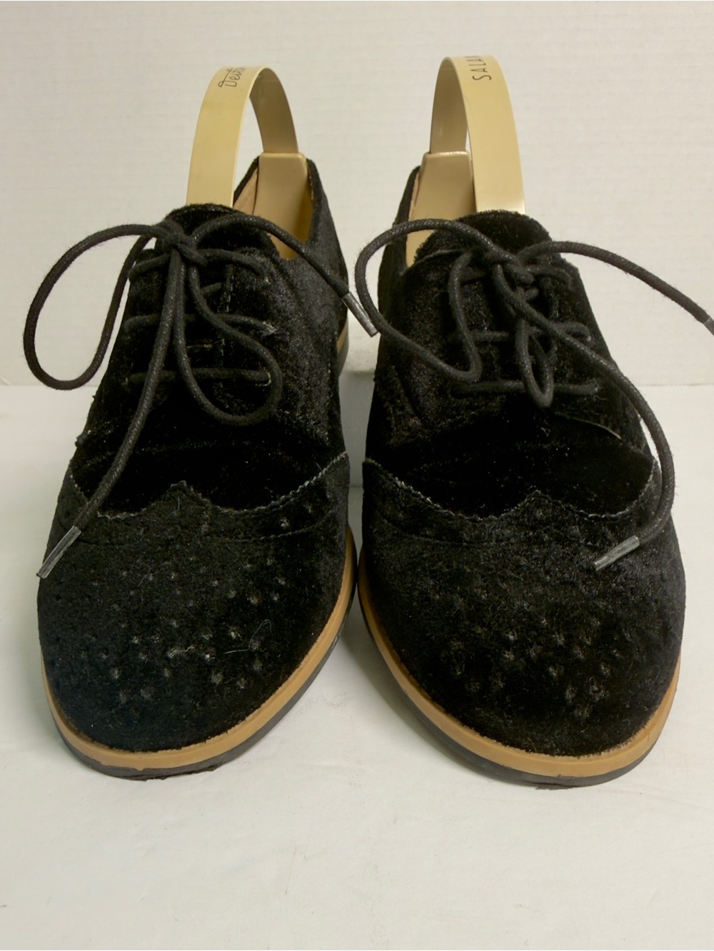 Black Lace-Up Women's Oxford Shoes Sz 7.5